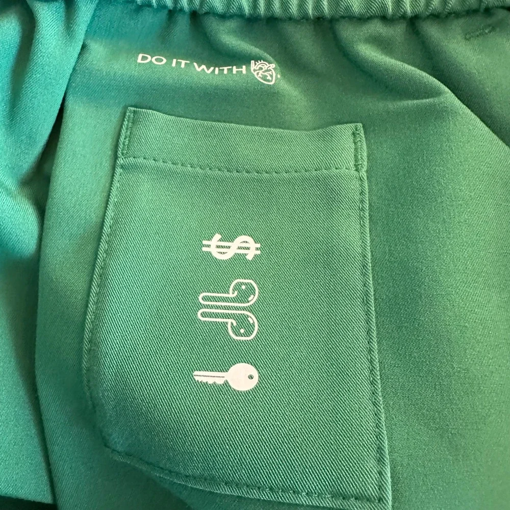 NEW FIGS Tansen Jogger Scrub Pants Mens Large Regular Green 1000203R NWT